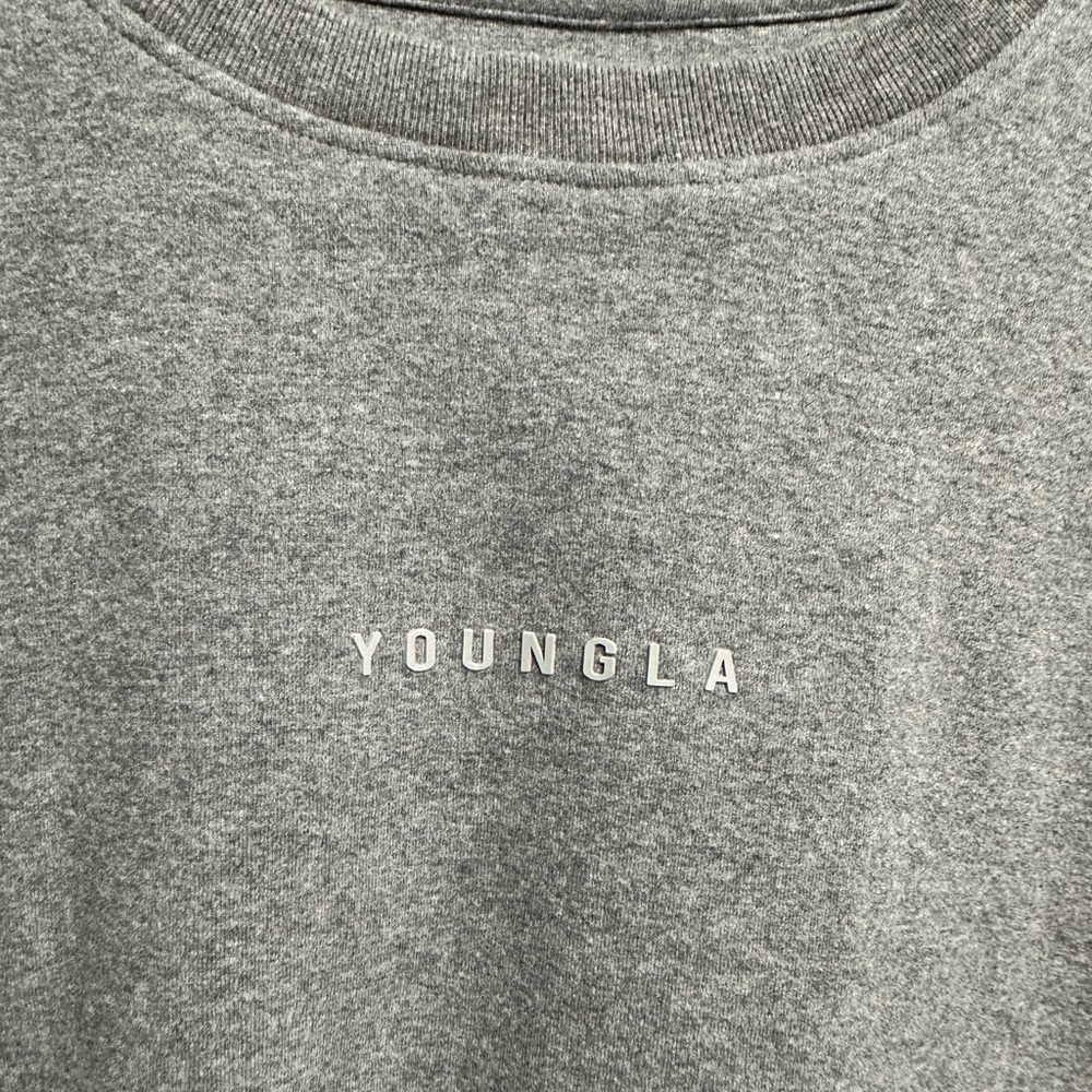 YOUNG LA SWEATER!